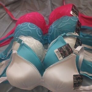 Mamia Lace Bra Set - Vibrant Pink, Elegant Blue, Classic White